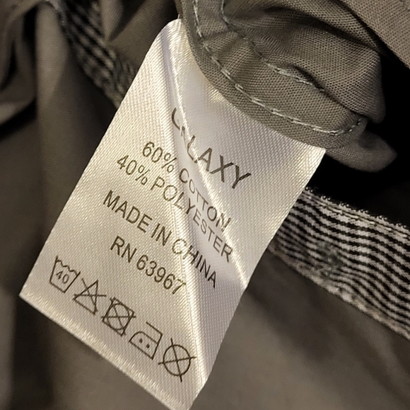 ⬇️🍾💝Men's Galaxy Button Down Long Sleeve Shirt - Picture 4 of 8